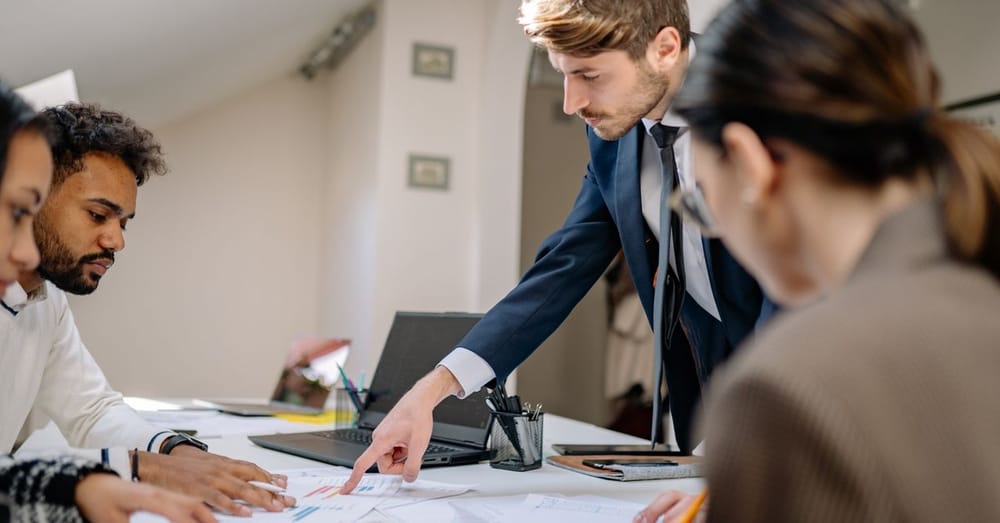 NetSuite vs Microsoft Dynamics 365 Eesti ettevõttele 2026